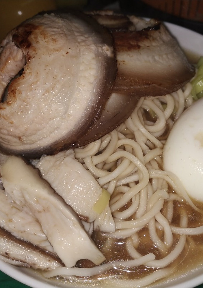 Una foto de Porn Pork Ramen