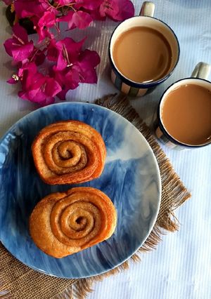 সিনামন রোল। রেসিপির প্রধান ছবি