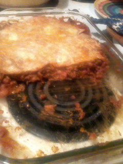 A picture of burrito pie.