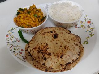 पंजाबी सूखी उड़द दाल (Punjabi sukhi urad dal recipe in hindi)