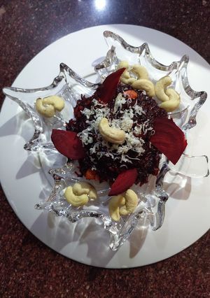 A picture of Beet root halwa.