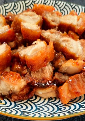 Hình của món Thịt chiên nước mắm.