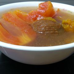 Papaya And Pumpkin In Pork And Chicken Soup A picture of Papaya And Pumpkin In Pork And Chicken Soup.