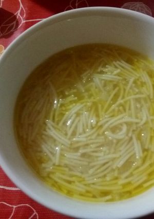 Una foto de Sopa de cebolla de andar por casa