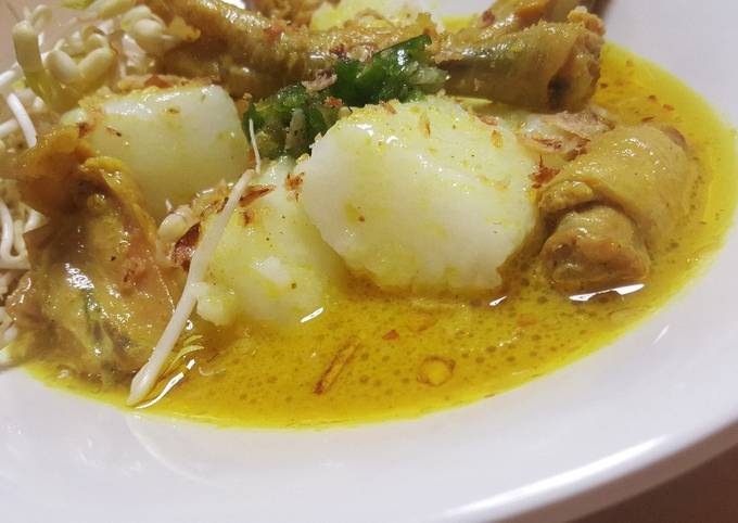 Lontong megicom siram opor