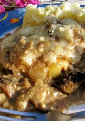 A picture of Chicken Monterey.