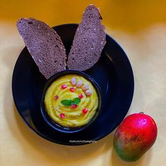 Mango Hummus A picture of Mango Hummus.