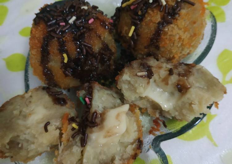 Bola Banana Nugget Lumer