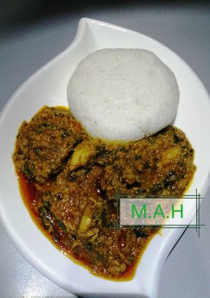A picture of Sesame seed soup (miyan Ridi).