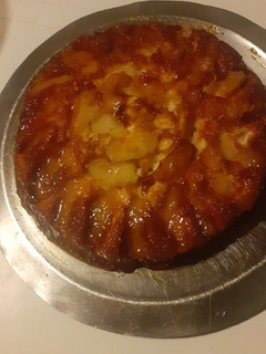 Una foto de Torta invertida de manzana