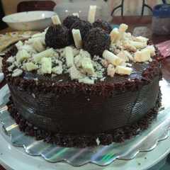 Una foto de Torta húmeda de chocolate