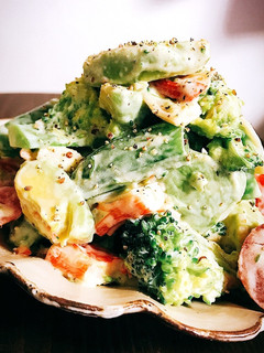 A picture of Avocado Garlic Mustard Salad.