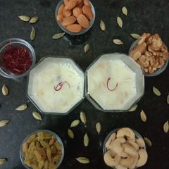 A picture of Dudh ka Masala.