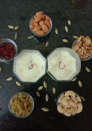 A picture of Dudh ka Masala.