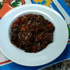 Una foto de Carne de res al vino tinto, miel y mostaza