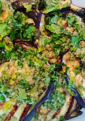 Una foto de Berenjenas asadas #vegetal