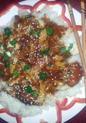 A picture of Crock Pot Honey Sesame Chicken.