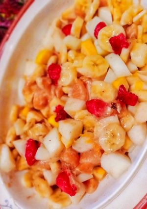 A picture of Creamy fruit 🍓 chaat.