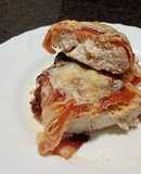 Pechuga de pollo enrollada en bacon