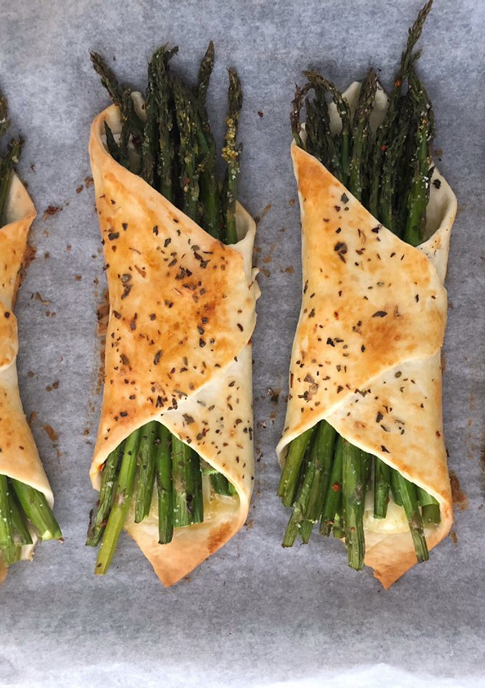 Una foto de Mini tartas de espárragos