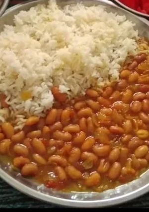 A picture of Rajma chawal.