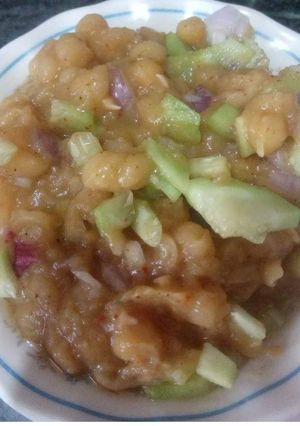A picture of Matar ki chat.