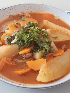 Una foto de Estofado de Vacuno (receta chilena)