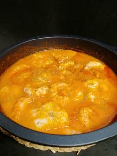 Una foto de Bacalao en salsa marinera con gambones