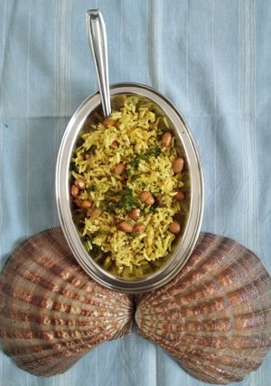 मराठवाडा स्पेशल सुशिला (Sushila recipe in marathi) रेसिपी चे मुख्य फोटो 
