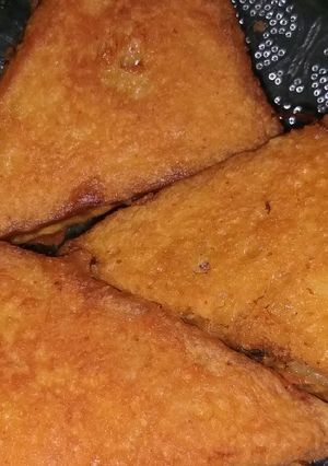 A picture of Juggad bread pakora.