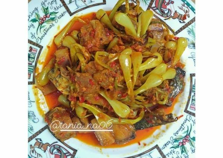 Resep Ikan Tenggiri Lengkio Bumbu Kuning Oleh Tania Na Cookpad