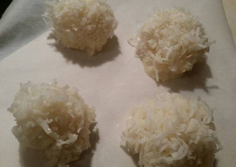 Steps to Make Favorite Coconut Snowballs