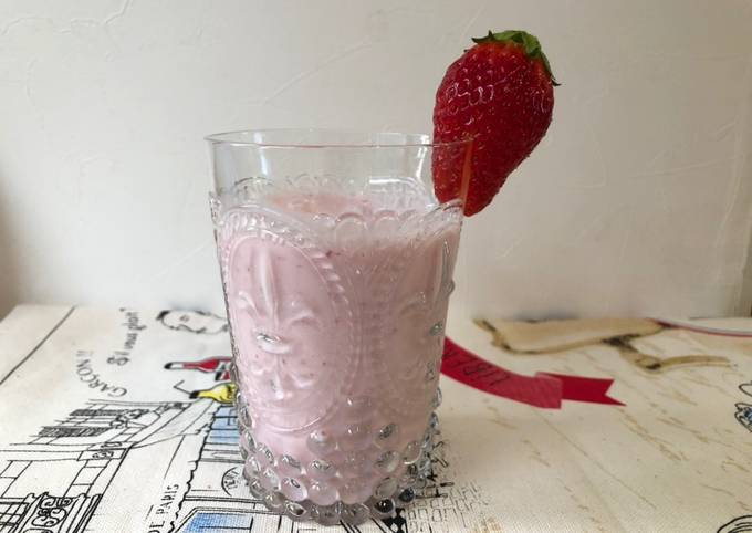 Step-by-Step Guide to Prepare Speedy Strawberry Smoothie