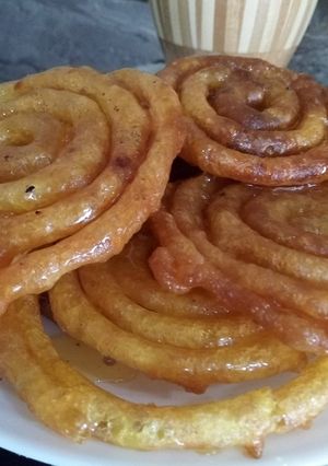 صورة لوصفة زلابية على طريقة ام قصي وسيلين🤩🤩😋😋😋