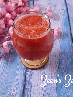 A picture of Mixed Melon and Papaya Juice.
