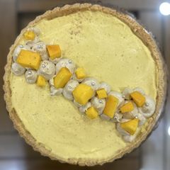 A picture of Mango Cheesecake Tart.