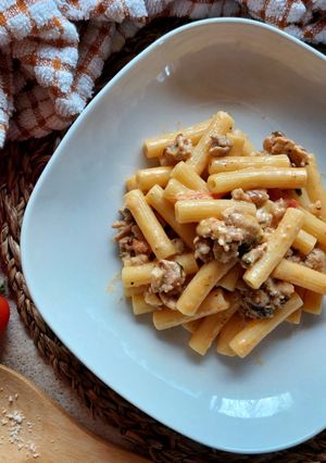 Foto di Rigatoni salsiccia e pomodorini