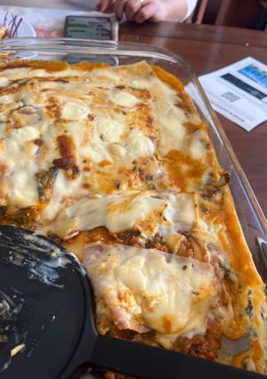 Una foto de Lasagna con relleno canelones