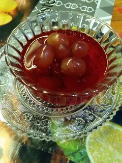 صورة لوصفة جيلي فراولة مع العنب الأحمر 😋💓