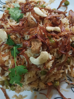 काजू सोया वेज बिरयानी (Kaju soya veg biryani recipe in hindi) रेसिपी मुख्य फोटो