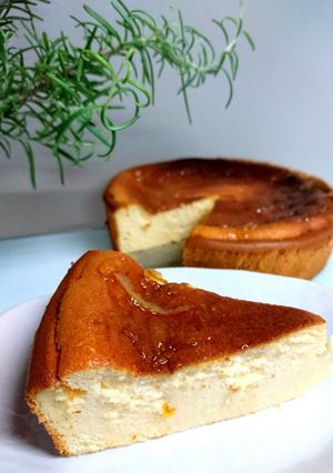 A picture of Soufflé Yogurt Cheesecake (Under $3).
