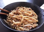 A picture of fried bean sprouts