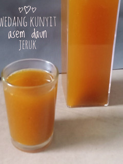 Foto resep Wedang Kunyit Asem Daun Jeruk