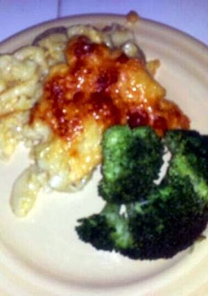A picture of Emme's Mac and Cheese.