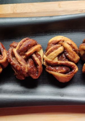 চকোলেট সিনামন রোল (chocolate cinnamon roll recipe in bengali) রেসিপির প্রধান ছবি