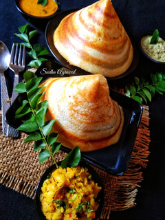 कुरकुरीत टोपी डोसा (kurkurit topi dosa recipe in hindi) रेसिपी मुख्य फोटो