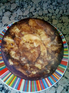 Una foto de Bizcocho de manzana en microondas