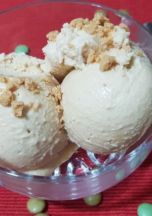 Foto principal de Helado de turrón con heladera