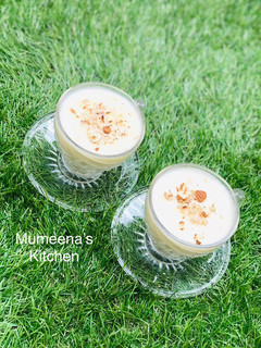 A picture of Muhallabia(milk pudding).