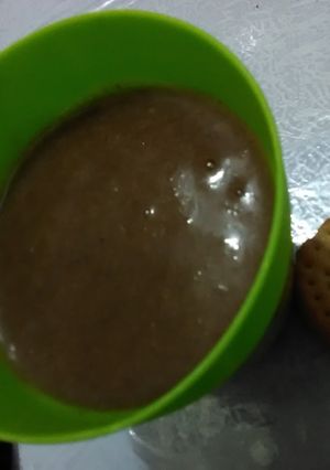 Una foto de Atole de chocolate con masa